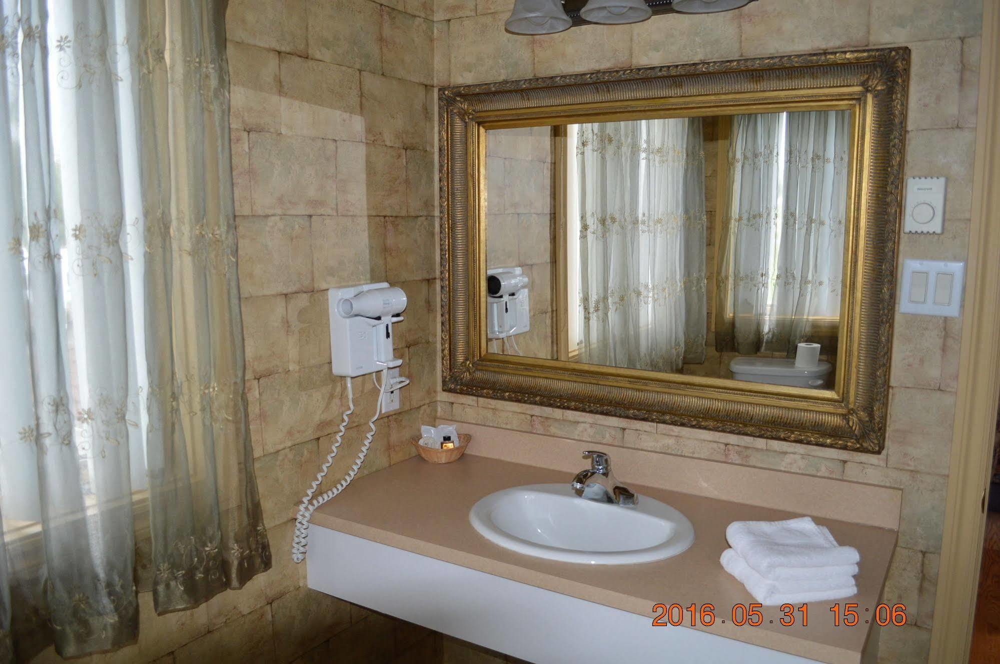 Motel-Auberge Helene Victoriaville Luaran gambar