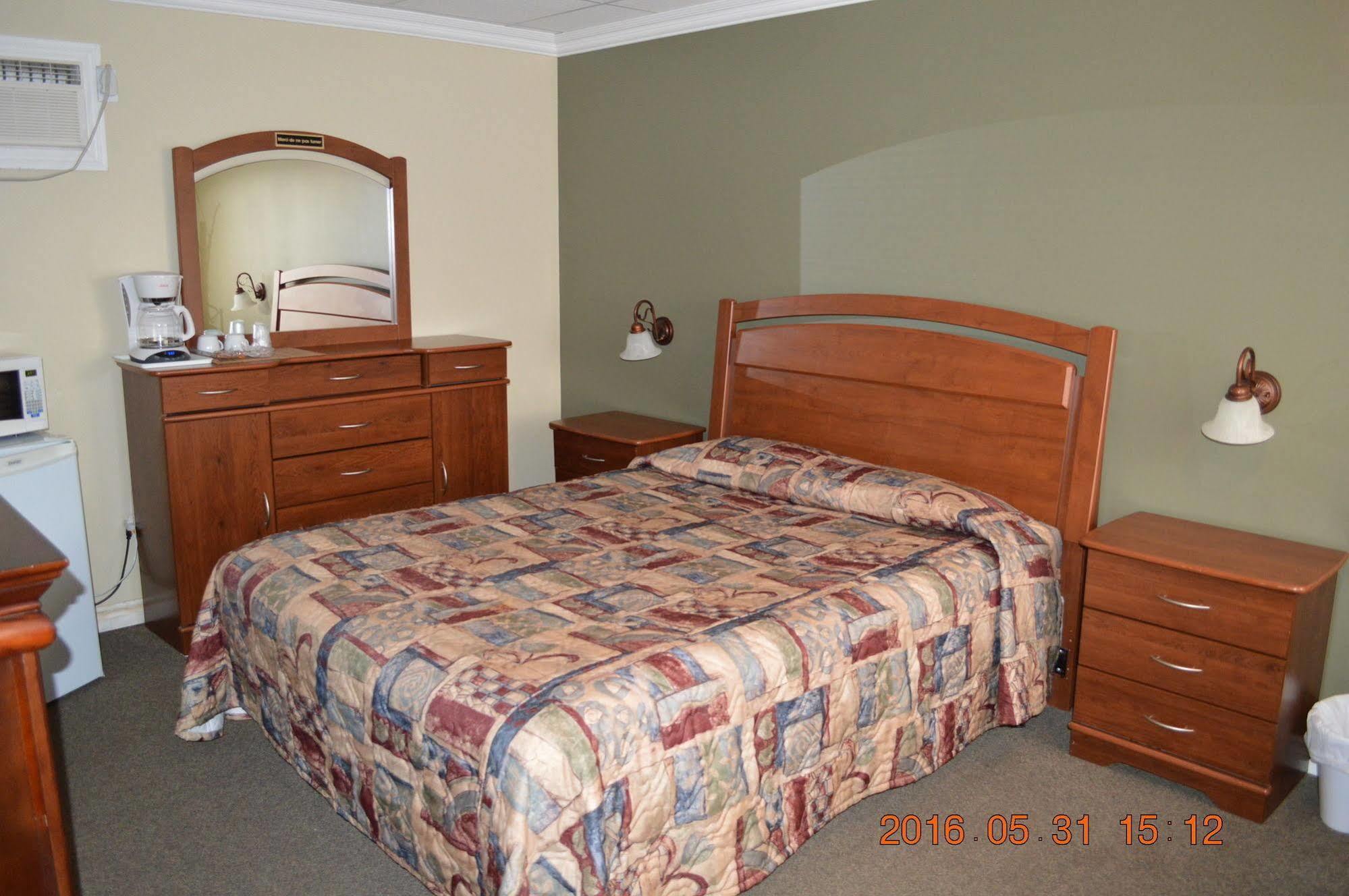 Motel-Auberge Helene Victoriaville Luaran gambar